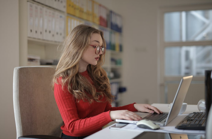 Tips to Stay Healthy When Taking Online Classes